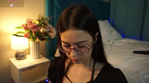 Snapshot of gizefto chatting on 6, 11, 2025 Agness online show from 6, 11, 2025