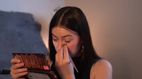 Snapshot of gizefto chatting on 19, 12, 2025 Agness online show from 19, 12, 2025