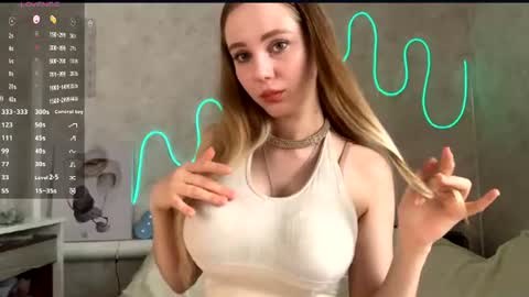 Snapshot of gladissoter chatting on 10, 6, 2026 Violetta online show from 10, 6, 2026