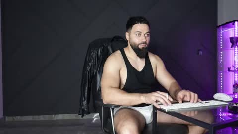 Matthew .. for short call me Matt online show from 18, 4, 2026