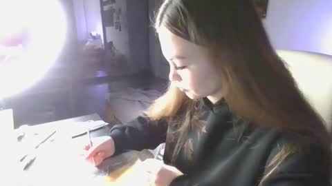 glitter_doll online show from 23, 1, 2025