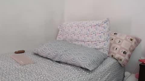 Snapshot of glitterwater chatting on 30, 5, 2026 suzy online show from 30, 5, 2026