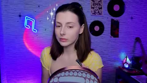 Snapshot of glo_lo chatting on 26, 2, 2025 Bye everybody Ill be online Monday December 2nd Saturday and Sunday off online show from 26, 2, 2025