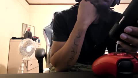 Snapshot of glomightyj chatting on 20, 4, 2026 glomightyj online show from 20, 4, 2026
