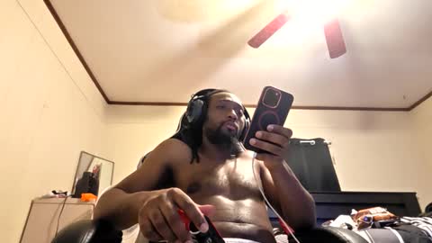 Snapshot of glomightyj chatting on 1, 6, 2026 glomightyj online show from 1, 6, 2026