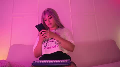 Snapshot of gloomydoll chatting on 29, 5, 2026 Mimi online show from 29, 5, 2026