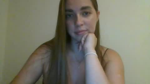 Snapshot of gloria954807 chatting on 5, 7, 2026 gloria954807 online show from 5, 7, 2026