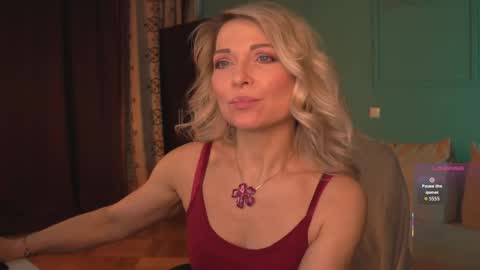 Snapshot of gloria_lovely chatting on 24, 4, 2026 Gloria online show from 24, 4, 2026