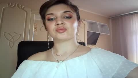 gloriashine online show from 12, 3, 2025