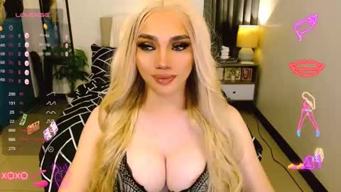 Snapshot of glorious_kim chatting on 9, 3, 2025 Kim - DONT FORGET TO FOLLOW AND GIME THUMBS UP online show from 9, 3, 2025