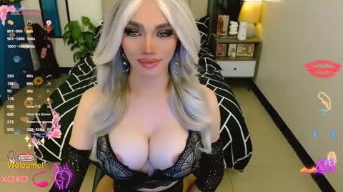 Snapshot of glorious_kim chatting on 10, 9, 2025 Kim - DONT FORGET TO FOLLOW AND GIME THUMBS UP online show from 10, 9, 2025