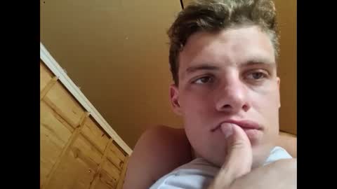 Snapshot of gman584114 chatting on 10, 2, 2025 gman584114 online show from 10, 2, 2025