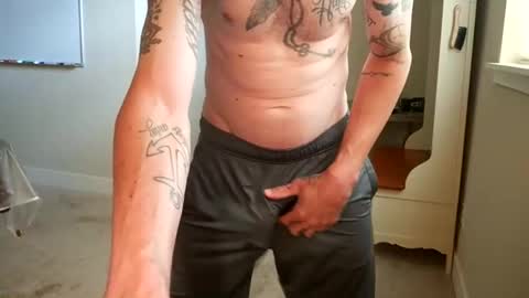 gnarlybarly2 online show from 27, 5, 2026