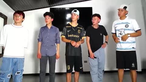 THOMAS AND DAMIAND online show from 11, 9, 2025