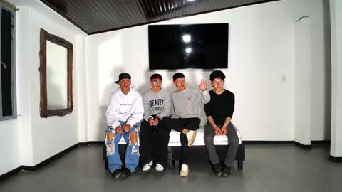 THOMAS AND DAMIAND online show from 21, 9, 2025