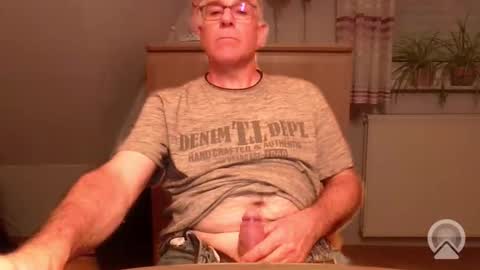 Snapshot of gngh1969 chatting on 1, 6, 2026 gngh1969 online show from 1, 6, 2026