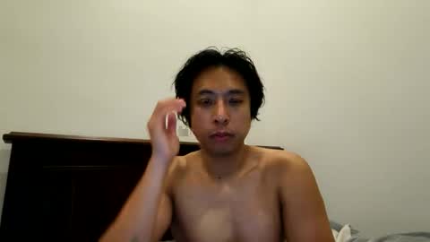 Snapshot of gnik8124 chatting on 9, 4, 2026 gnik8124 online show from 9, 4, 2026