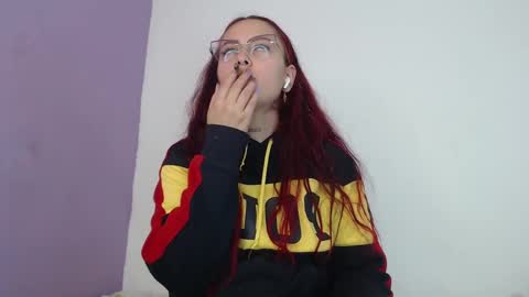 Snapshot of goddess_allison chatting on 21, 1, 2025 goddess_allison online show from 21, 1, 2025