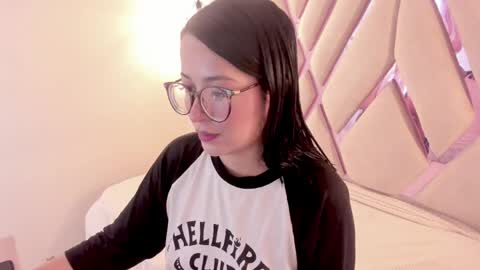 M A R T I N A  online show from 8, 4, 2026