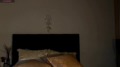 Katrin online show from 5, 3, 2025