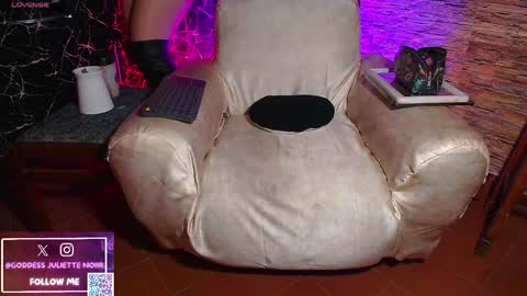 Goddes Juliette Noiir online show from 3, 6, 2026