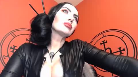 Snapshot of goddessmidnight chatting on 18, 10, 2025 GODDESS MIDNIGHT online show from 18, 10, 2025
