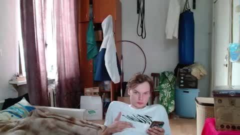 Snapshot of gofymcmouse chatting on 24, 10, 2025 Daniel online show from 24, 10, 2025