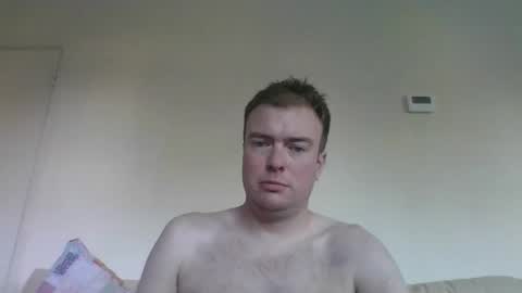 Snapshot of gogo12104 chatting on 28, 4, 2026 jme online show from 28, 4, 2026
