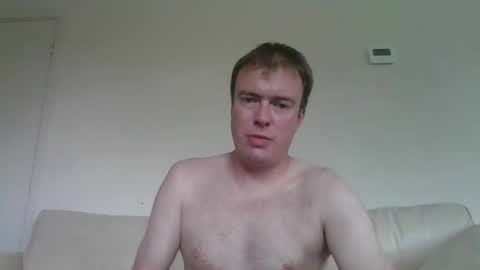 Snapshot of gogo12104 chatting on 19, 5, 2026 jme online show from 19, 5, 2026
