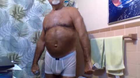Snapshot of gojo885 chatting on 1, 6, 2026 gojo885 online show from 1, 6, 2026
