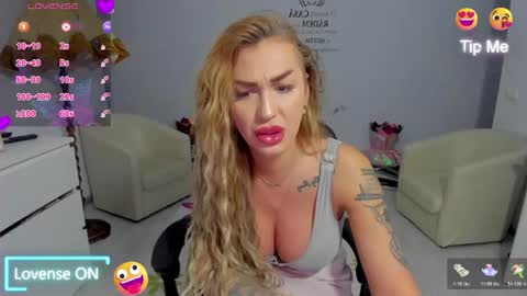 Nicole.. online show from 23, 3, 2026