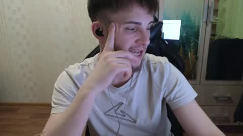 Golden boyyy21 online show from 19, 4, 2026