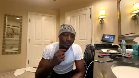 Snapshot of goldenapo chatting on 3, 3, 2026 goldenapo online show from 3, 3, 2026