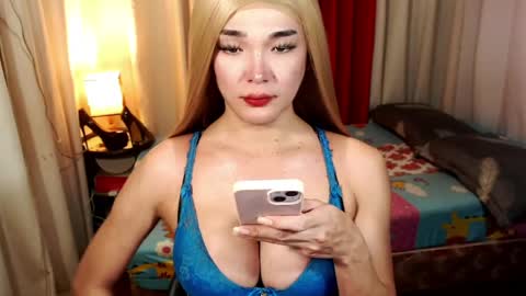 Snapshot of goldencockava chatting on 13, 4, 2026 AVA online show from 13, 4, 2026