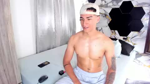 Snapshot of goldendesirexx_ chatting on 30, 7, 2026 Golden online show from 30, 7, 2026