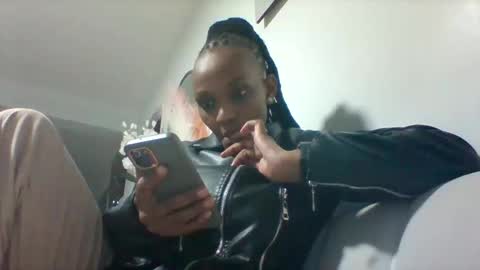 Snapshot of goldenmusexo chatting on 11, 4, 2026 goldenmusexo online show from 11, 4, 2026