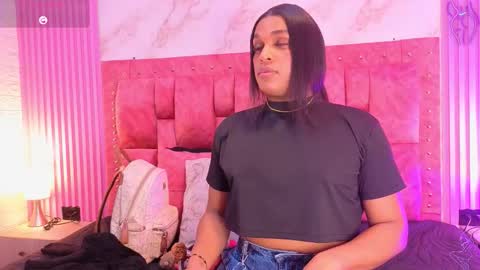 Snapshot of goldilockss15 chatting on 4, 2, 2026 goldilockss15 online show from 4, 2, 2026