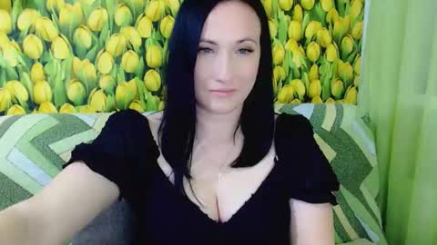 goldmoonn online show from 10, 4, 2026