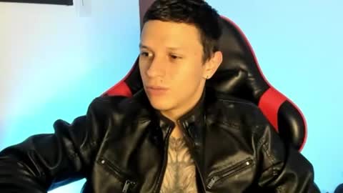 Snapshot of goodboy69i chatting on 8, 7, 2026 goodboy69i online show from 8, 7, 2026