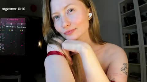 Snapshot of goodg_oddamn chatting on 6, 6, 2026 SOPHIE online show from 6, 6, 2026