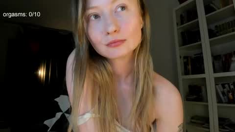 Snapshot of goodg_oddamn chatting on 7, 6, 2026 SOPHIE online show from 7, 6, 2026