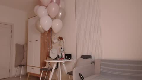 Yulia 24  online show from 18, 4, 2026