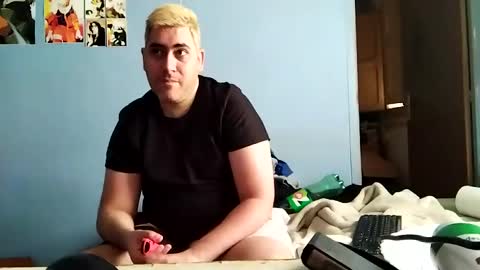 Snapshot of gorak32 chatting on 19, 2, 2025 GoraK online show from 19, 2, 2025