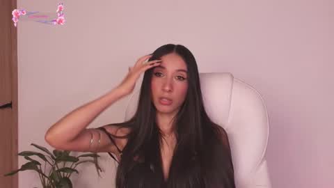 Snapshot of gorgeous_brunette chatting on 23, 6, 2026 Rose online show from 23, 6, 2026