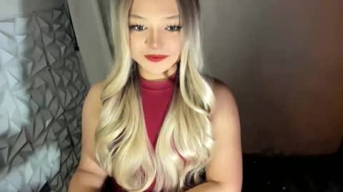 Snapshot of gorgeousamandarose chatting on 28, 5, 2026 Amanda rose online show from 28, 5, 2026