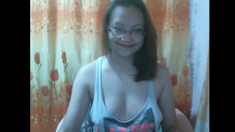 Snapshot of gorgeousmama chatting on 12, 9, 2025 gorgeousmama online show from 12, 9, 2025