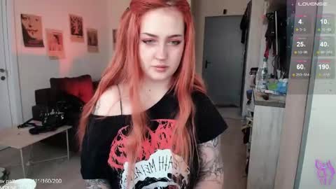 Snapshot of gothkittys chatting on 22, 5, 2026 traumfrau Kira angel face devil eyes I SELL A LOT VIDEO IN GALLERY online show from 22, 5, 2026
