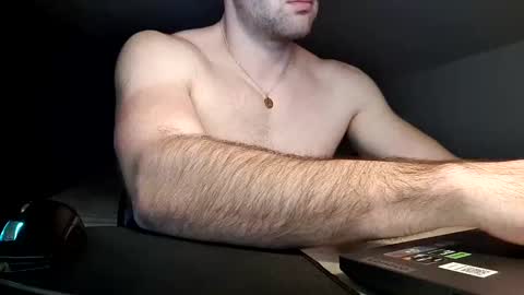 Snapshot of goura2000 chatting on 1, 3, 2025 goura2000 online show from 1, 3, 2025