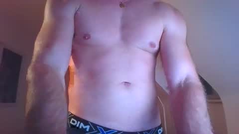 Snapshot of goura2000 chatting on 23, 9, 2025 goura2000 online show from 23, 9, 2025