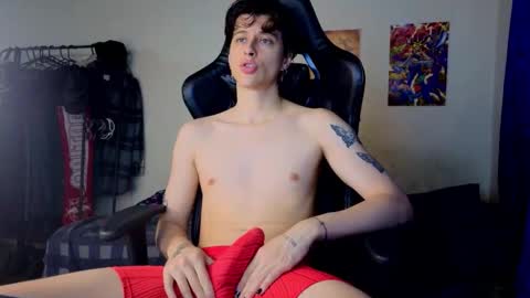 Snapshot of gowther__ chatting on 2, 11, 2025 angelito tu novio online show from 2, 11, 2025